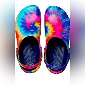 NWOT Rainbow Tie-Dye Crocs - Women Size 6 Kids Size 4
